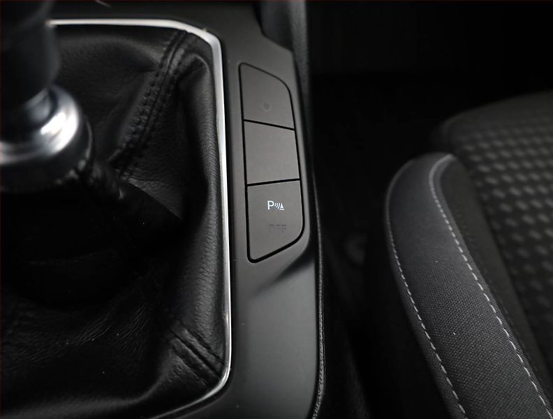 Ford Focus (2020) 1.5 EcoBlue, Tempomat - fotka 17 z 21