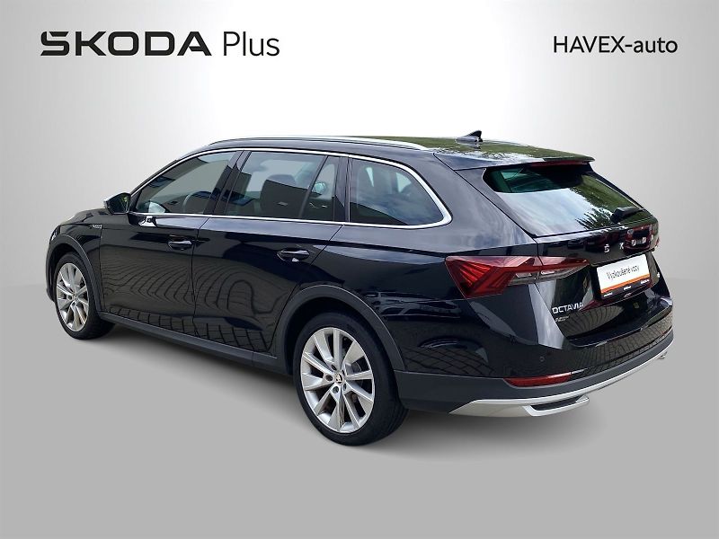 Škoda Octavia (2021) Combi 2.0 TDI 4x4 DSG Scout - fotka 33 z 36