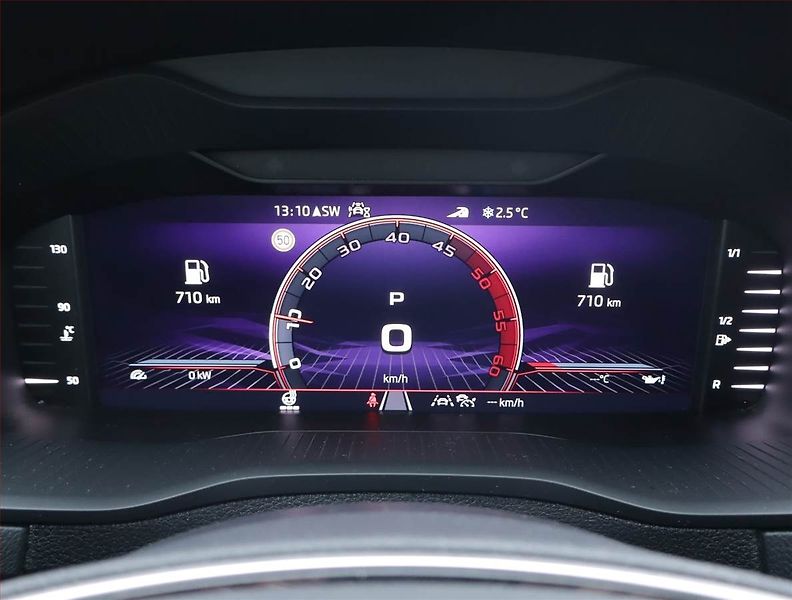 Škoda Karoq (2024) Sportline 2.0 TDI - fotka 11 z 27