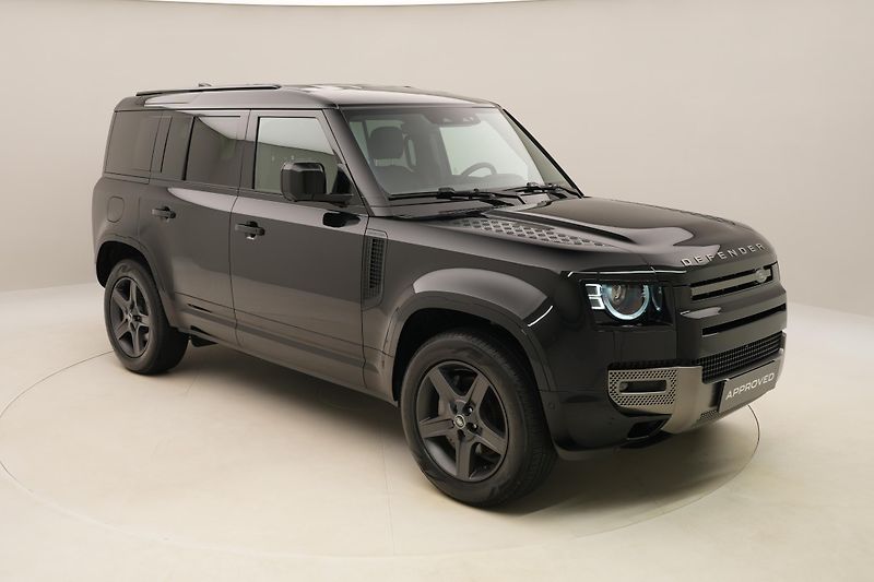 Land Rover Defender 110 D300 X-DYNAMIC SE AWD CZ - fotka 16 z 48