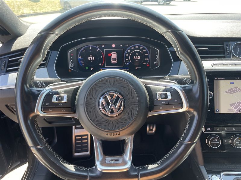 Volkswagen Arteon 2,0 BiTDi 176kw R-Line 4x4 DPH - fotka 16 z 39