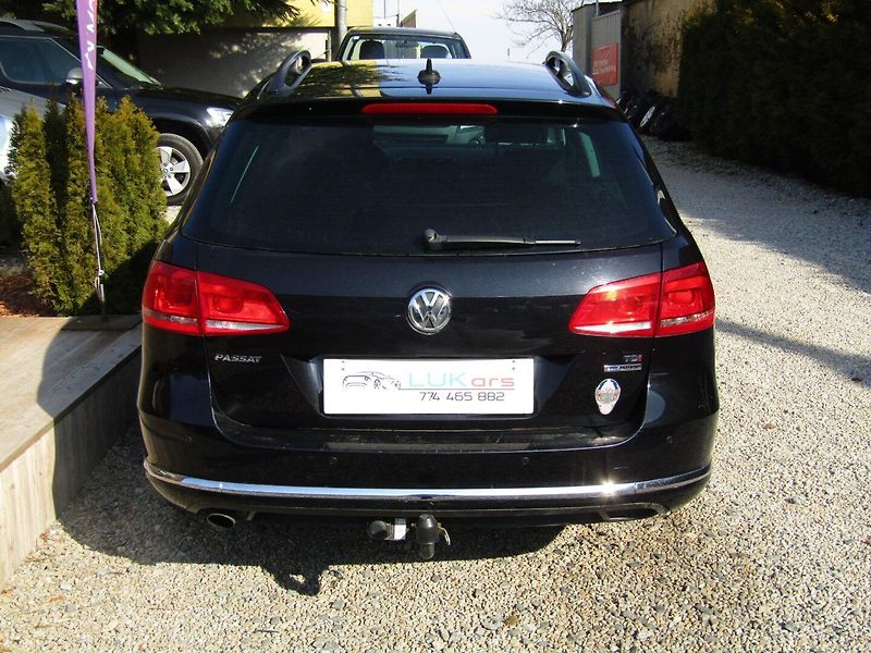 Volkswagen Passat (2011) 1.6 TDI 77kW - fotka 12 z 45