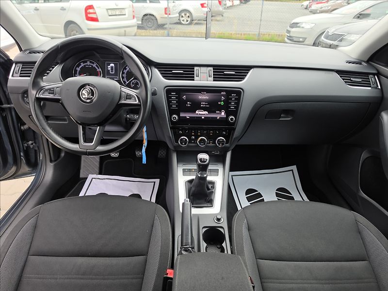 Škoda Octavia 1,4TSi 110KW Ambition 92TKM - fotka 22 z 39