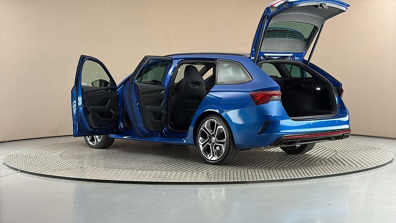 Škoda Octavia 2.0 TDI DSG 4x4 RS Combi - fotka 7 z 33