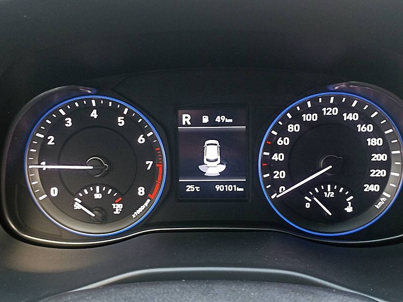 Hyundai Kona (2019) 1.0 T-GDI 88kW tažné manuál - fotka 14 z 27