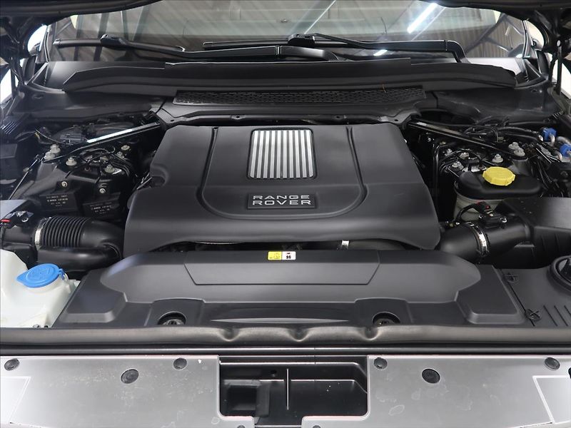 Land Rover Range Rover 4,4 SDV8 Autobiography, Max vý - fotka 9 z 36