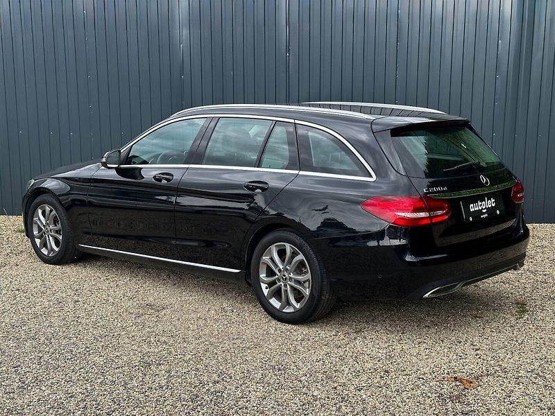 Mercedes-Benz Třídy C 200d AVNTGARDE - fotka 7 z 24