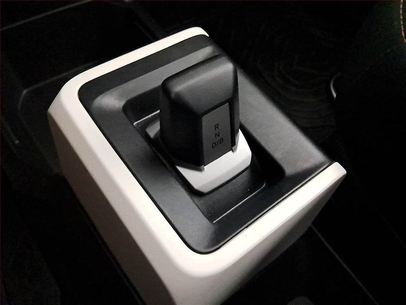 Dacia Spring (2025) Extreme Electric 65 (27 kWh) - fotka 16 z 18
