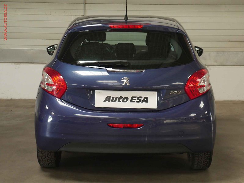 Peugeot 208 (2013) 1.2 PT, AC, tempo - fotka 5 z 17