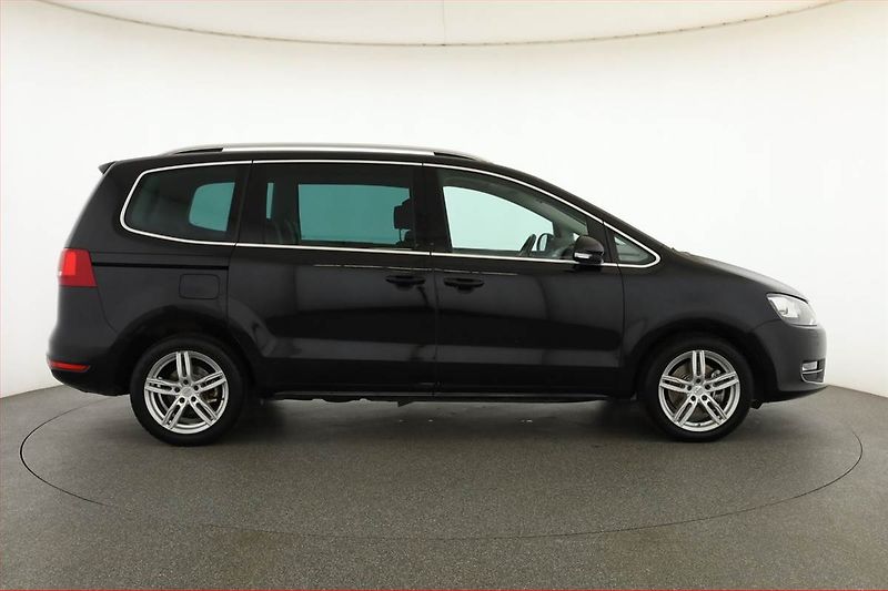 Volkswagen Sharan (2013) 2.0 TDI, 4X4, 7 míst, Kůže - fotka 6 z 23
