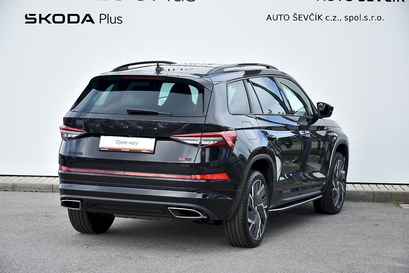 Škoda Kodiaq (2022) RS 2.0 TSI 180kW DSG 4x4 - fotka 2 z 32