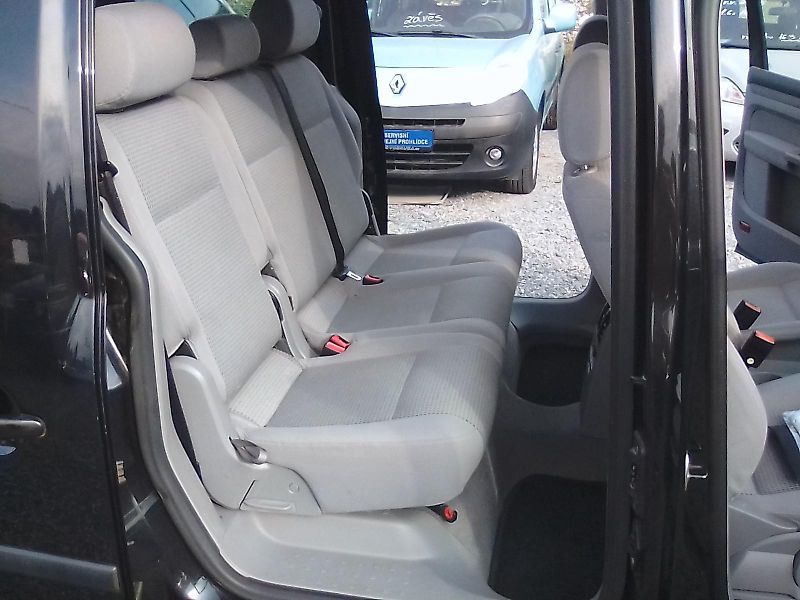 Volkswagen Caddy (2005) 1.6i 16V, závěs - fotka 22 z 30