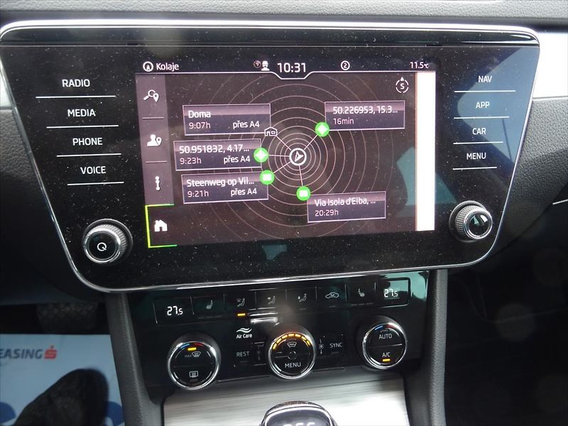 Škoda Superb 1,6 TDI 88 kW Automat - fotka 19 z 27