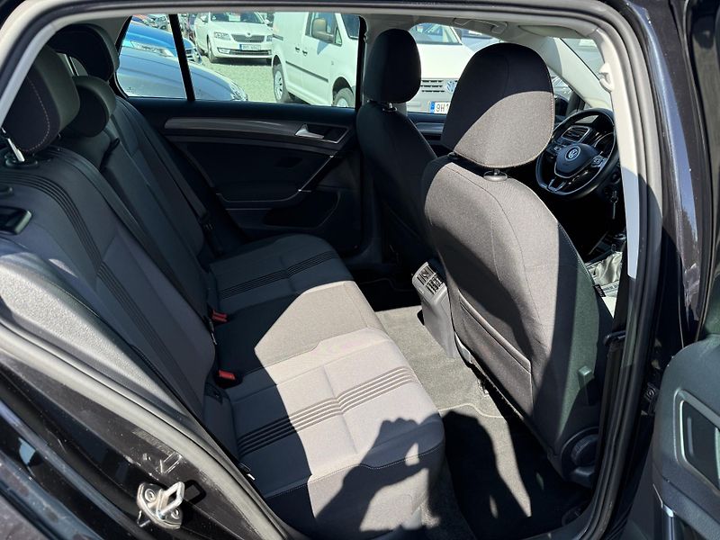 Volkswagen Golf 1.2 TSI ALLSTAR  - fotka 11 z 13