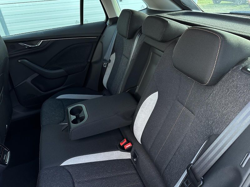 Škoda Scala 1.0TSi 116PS LED V.Cockpit Cli - fotka 29 z 35