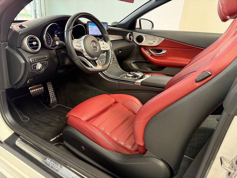 Mercedes-Benz Třídy C (2020) 300d AMG 180 kW - fotka 11 z 33