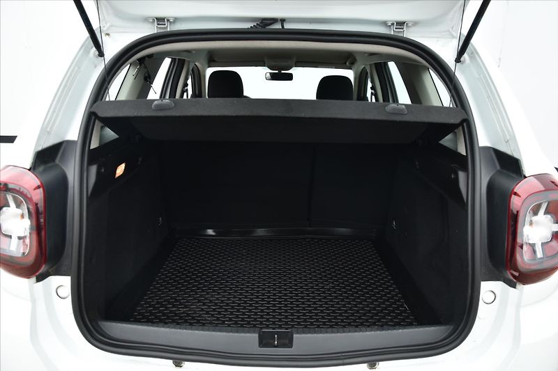 Dacia Duster 1.0TCe 67kW 1. MAJITEL ČR - fotka 11 z 21
