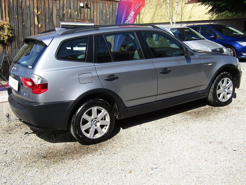 BMW X3 (2006) 2.0d 110kW 4x4 - fotka 10 z 41