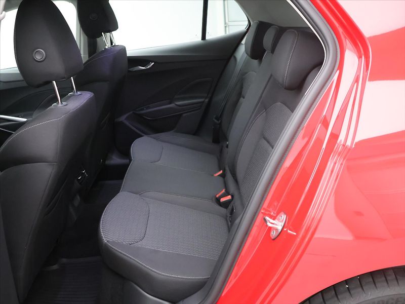 Škoda Fabia 1,5 TSI 110kW DSG Style 1.Maj - fotka 13 z 32