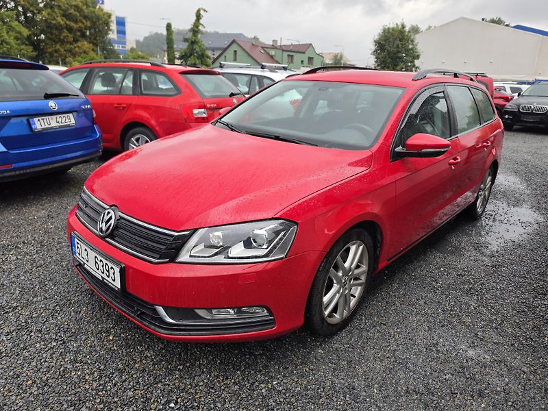Volkswagen Passat 1.6 TDI Led Tz Navigace  - fotka 2 z 20