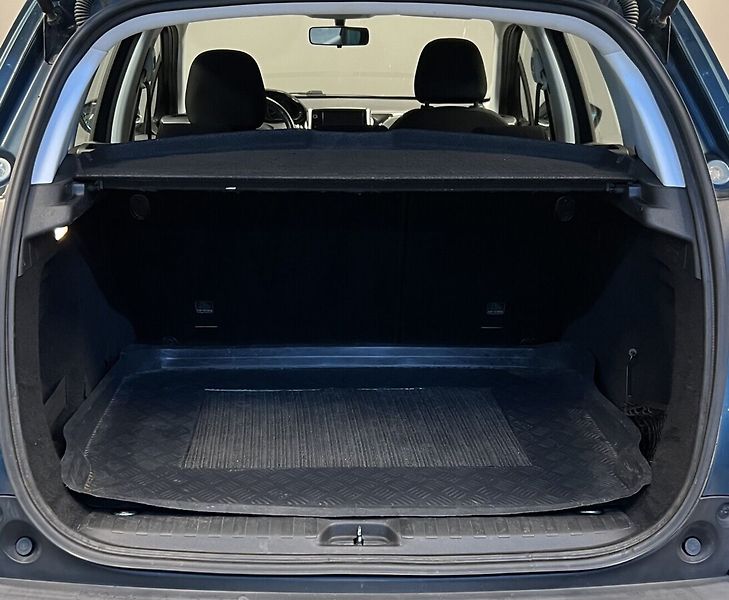 Peugeot 2008 1.2 PURE TECH ACTIVE - fotka 11 z 16