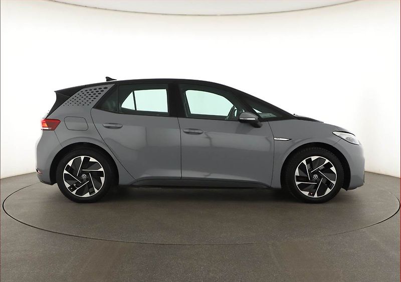 Volkswagen ID.3 (2021) Pro Perf. (62 kWh), SoH 89% - fotka 6 z 21