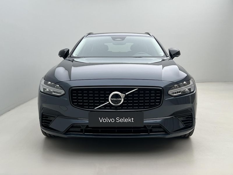 Volvo V90 T6 AWD DARK PLUS - fotka 13 z 45