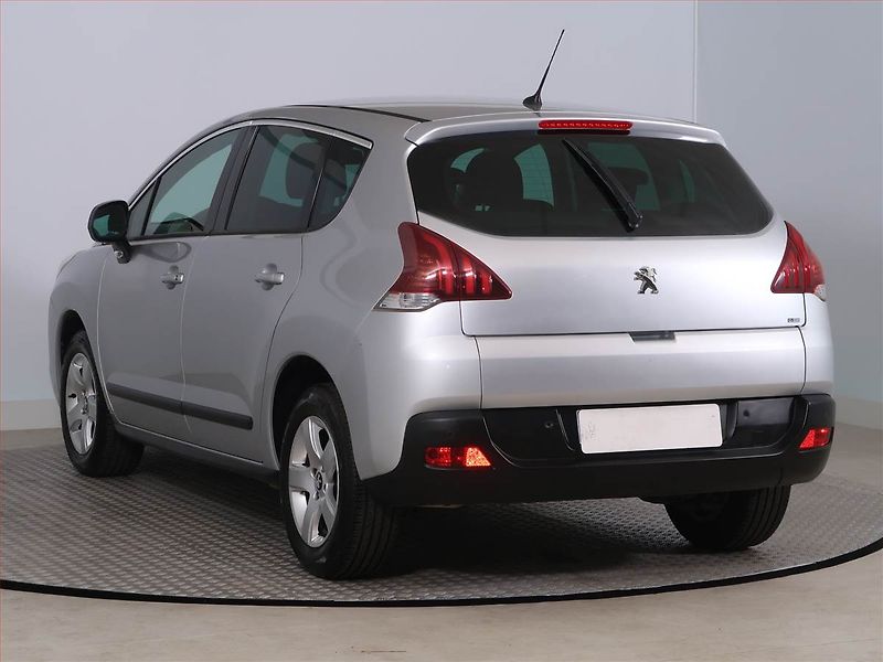 Peugeot 3008 (2014) 1.6 HDi, Automat, Navi - fotka 4 z 24