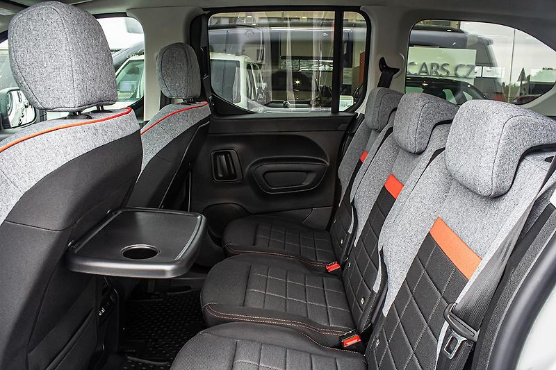 Citroën Berlingo (2026) 1,5 XL MAX 130k Automat+ZIMA - fotka 20 z 20