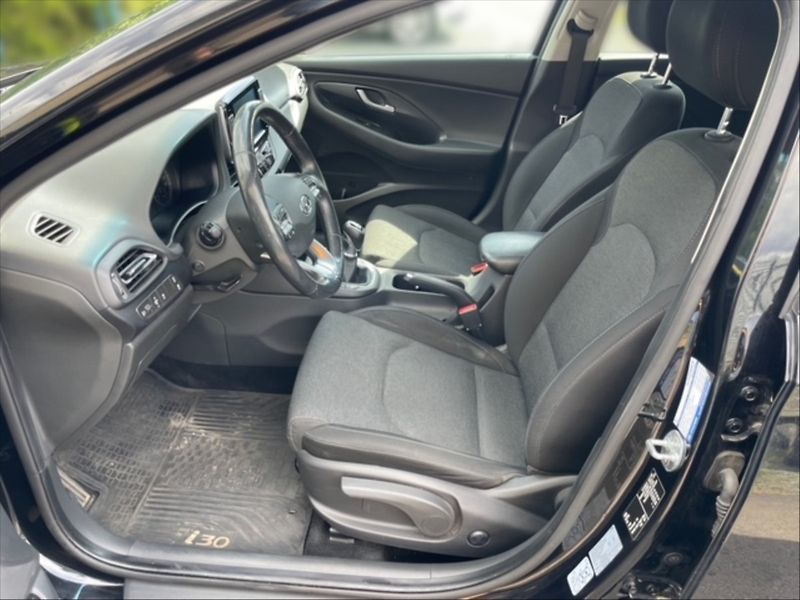 Hyundai i30 1,5 T-GDI M.Hyb Smart - fotka 7 z 11