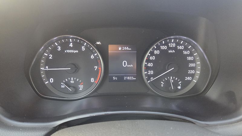 Hyundai i30  1.0TGDI 120 Start Plus CZ DPH - fotka 18 z 26
