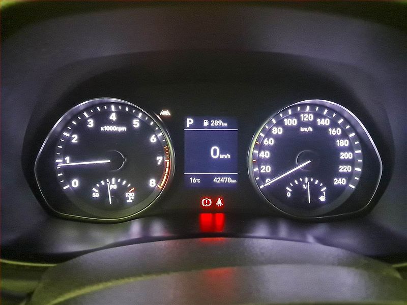 Hyundai i30 (2024) 1.0 T-GDI, Automat, Serv.kniha - fotka 11 z 16