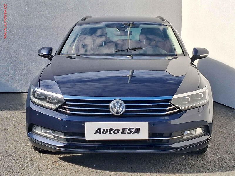 Volkswagen Passat (2016) 2.0 TDi, LED, navi, park - fotka 2 z 19