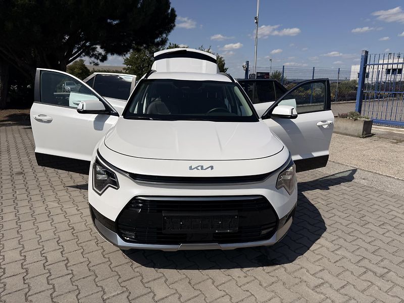 Kia Niro (2023) 1.6 GDI,HEV,REZERVOVÁNO - fotka 19 z 43