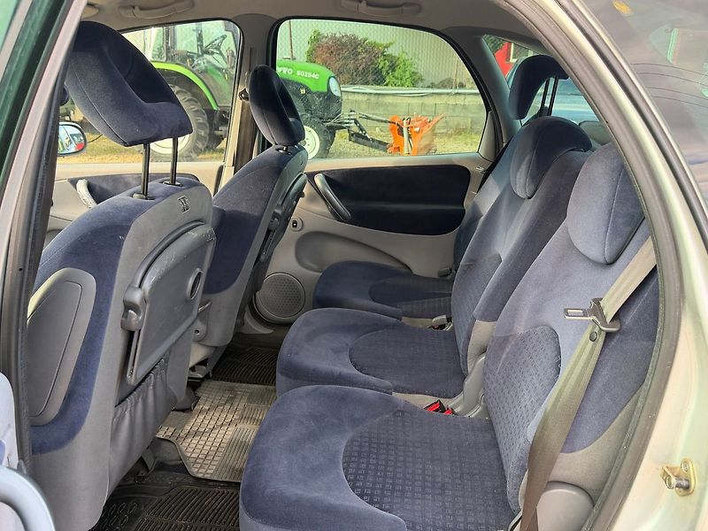 Citroën Xsara Picasso 1.6HDI 80KW* - fotka 16 z 26