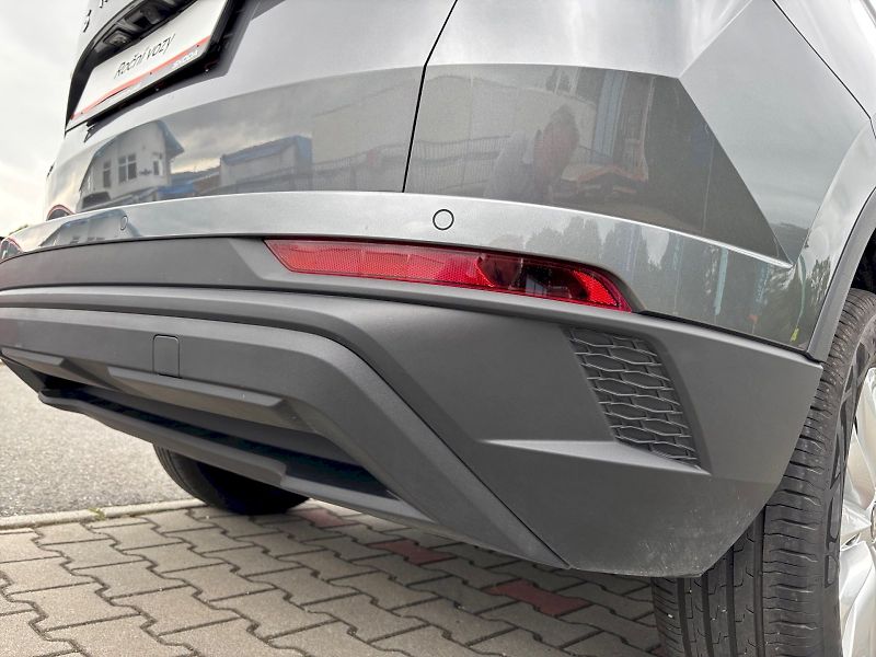 Škoda Karoq (2025) SELECTION 1.5 TSI 110 kW A7F - fotka 10 z 31