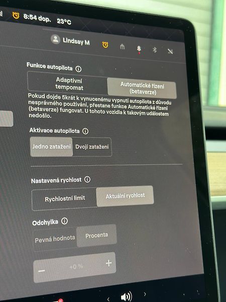 Tesla Model Y (2023) LONG RANGE DUAL MOTOR AWD 2023 - fotka 20 z 28