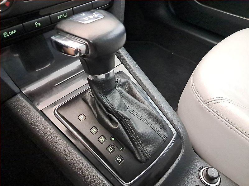 Škoda Octavia (2011) Laurin&Klement 1.8 TSI - fotka 13 z 30