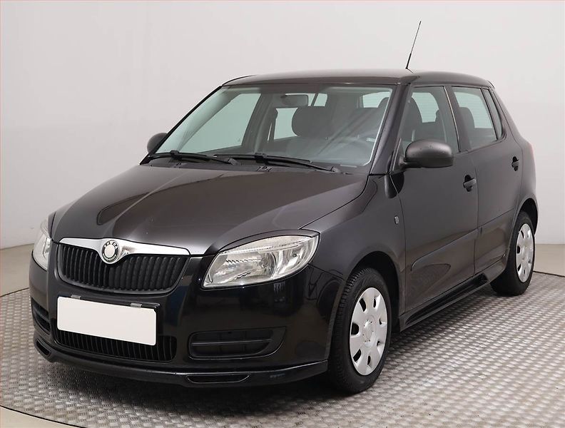 Škoda Fabia (2010) 1.2 12V, Serv.kniha, po STK - fotka 2 z 15