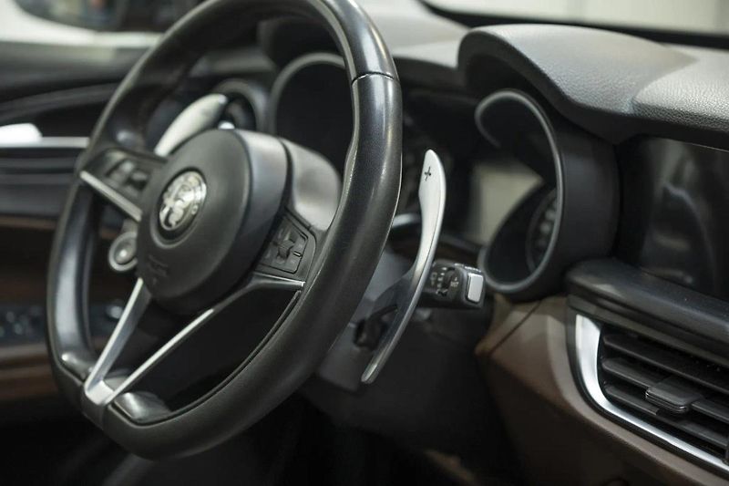 Alfa Romeo Stelvio Q4 2.2 JTD 154 kW - fotka 11 z 35
