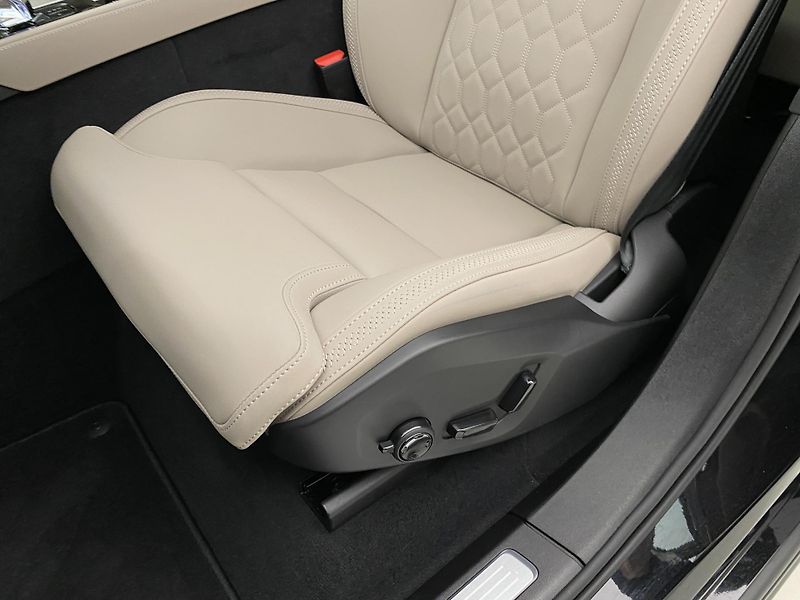 Volvo XC90 B5 AWD BRIGHT PLUS AUT CZ 7m - fotka 25 z 58