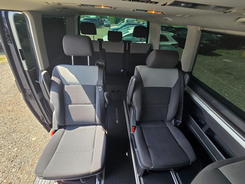 Volkswagen Multivan (2014) 2.0 TDi 103KW DSG pravidelný s - fotka 15 z 21