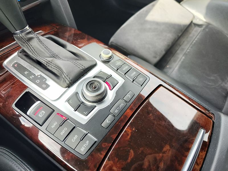 Audi A6 3.0 TDI/176kW V6 quattro AT - fotka 21 z 33