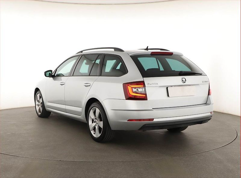 Škoda Octavia (2017) 2.0 TDI, Navi, Tempomat - fotka 4 z 20