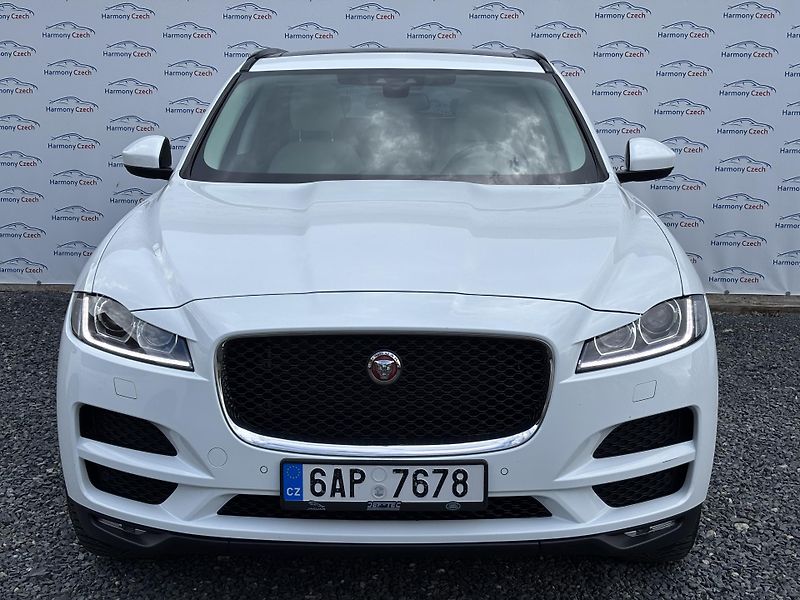 Jaguar F-Pace (2017) 2.0 AWD, 132kW,1.majitel, DPH - fotka 2 z 24
