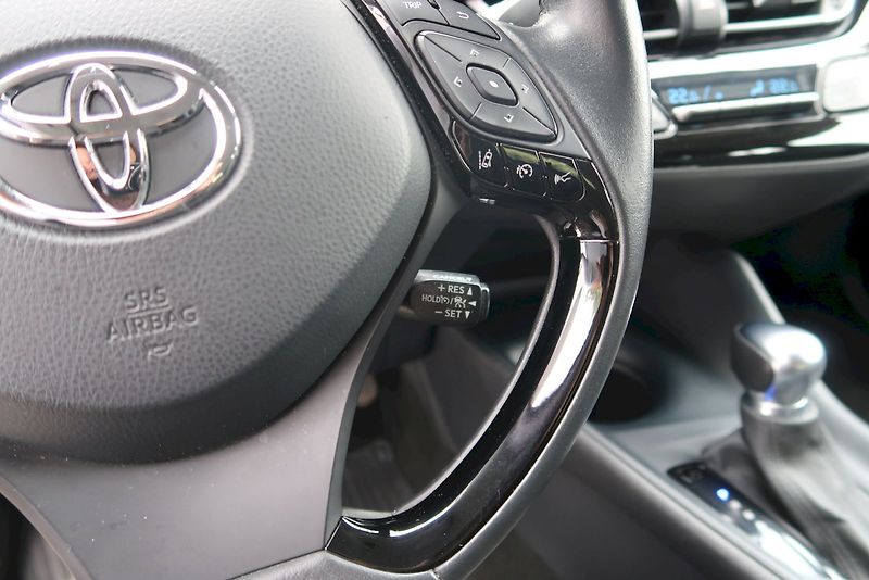 Toyota C-HR (2022) 1,8 E-CVT /90 kW COMFORT - fotka 8 z 24