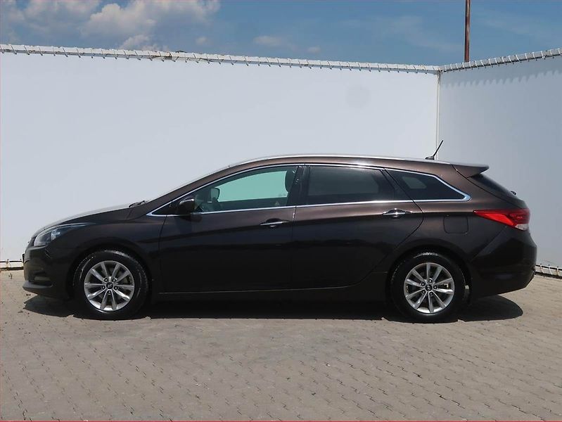 Hyundai i40 (2016) 1.7 CRDi, Automat, Serv.kniha - fotka 3 z 17