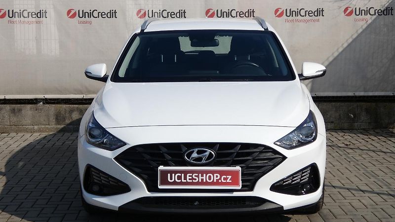 Hyundai i30 1.0 T-GDI Start Plus kombi - fotka 2 z 22