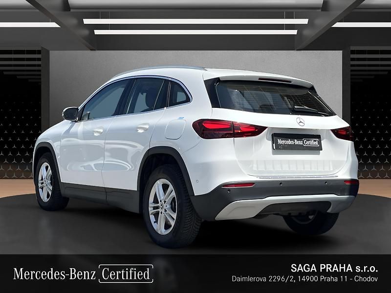 Mercedes-Benz GLA 220 4MATIC Progressive Line - fotka 7 z 21