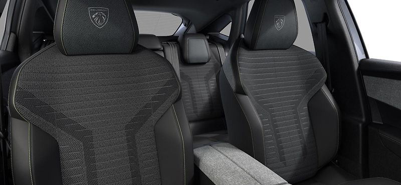 Peugeot 3008 (2026) GT Hybrid 145 e-DCS6 - fotka 6 z 9
